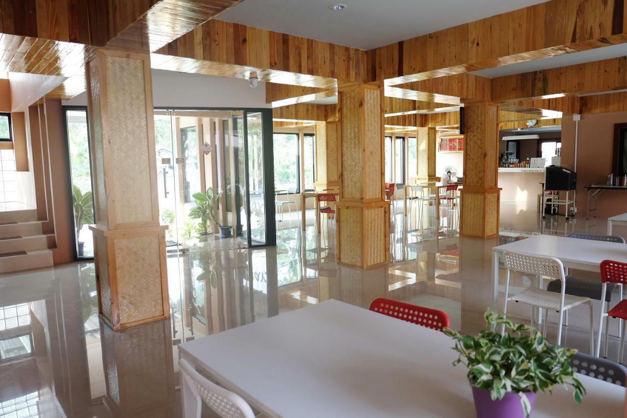 Juntima Place At Amphawa Exterior photo